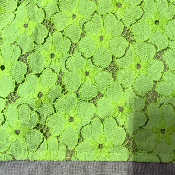 dvf diane von furstenberg size 4 Neon Wanrer Flower Lace Dress - Picture 3 of 13